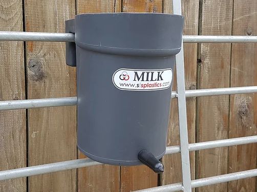 SFS Plastics Milk 1 Calf Feeder